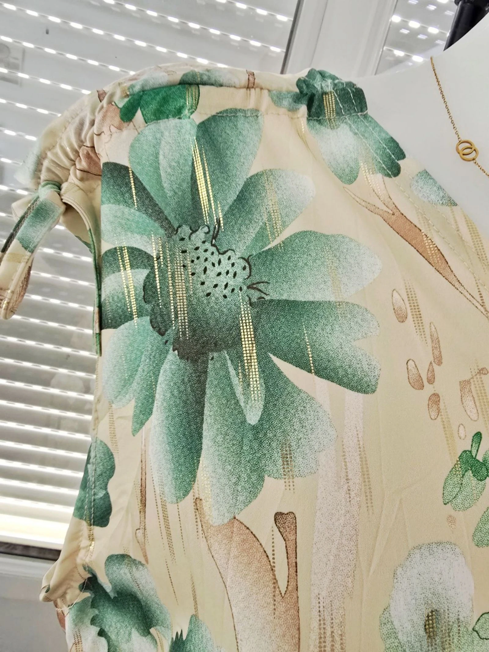 Robe magique jaune menthe dorée  – photo 7